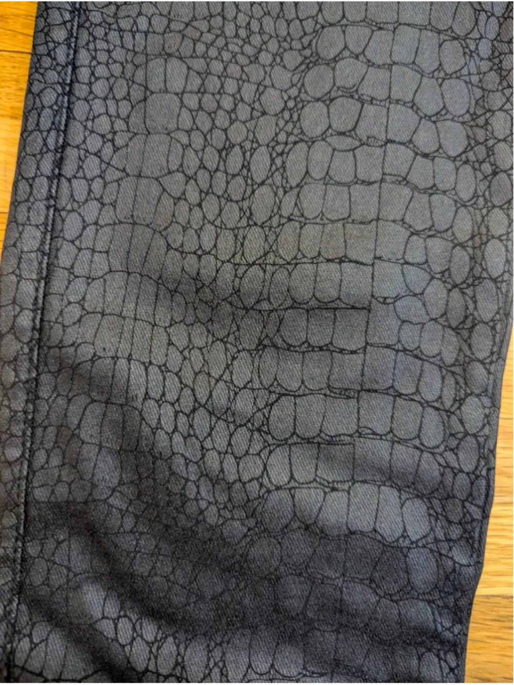 Black Crocodile Print Skinny Pants Medium